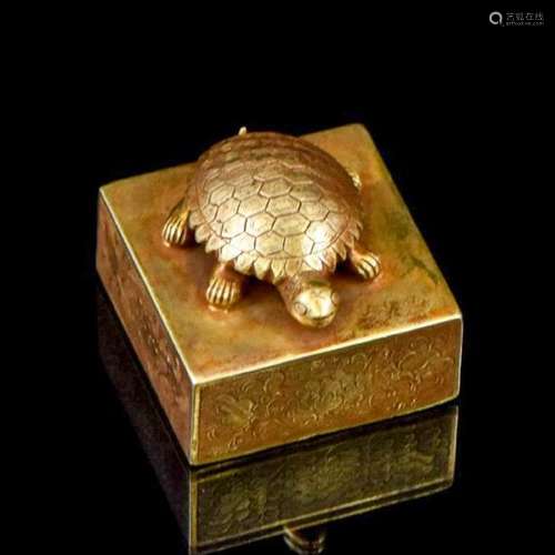 QING GILT SOLID SILVER TURTLE SEAL