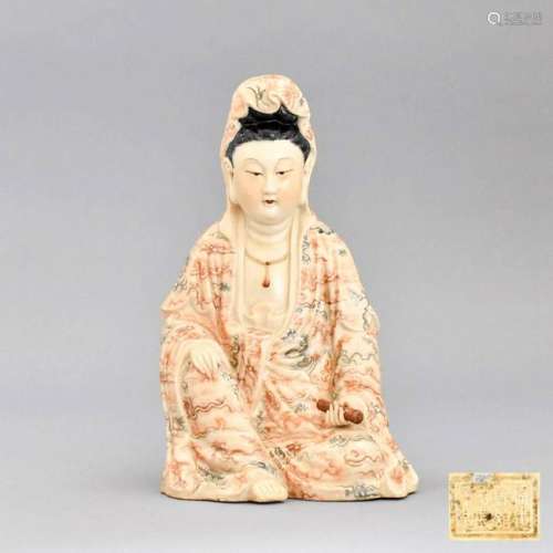 FAMILLE ROSE PORCELAIN SEATED GUANYIN
