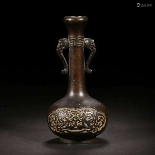 A CHINESE DRAGON PATTERNED BRONZE FLASK