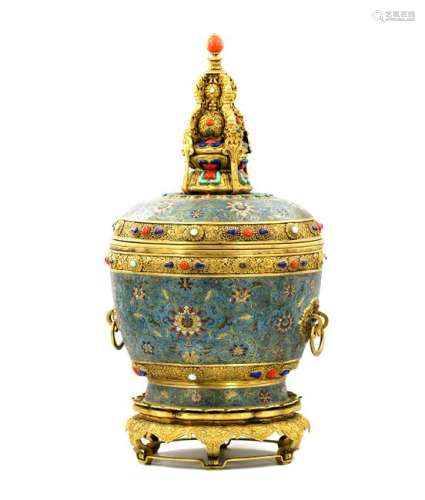 A CHINESE CLOISONNE LOTUS PATTERNED JAR