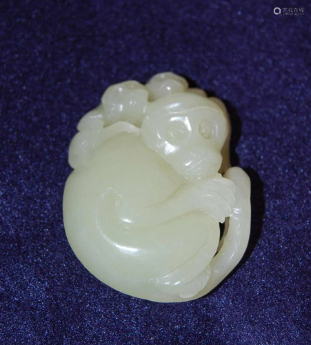 He Tian Jade Three Monkeys, 1 3/4 x 1 1/4