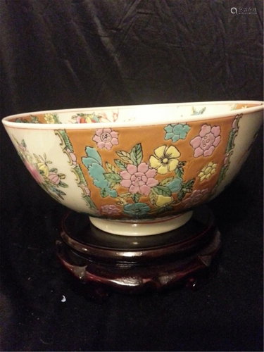 Massive Late 19th Century Chinese Export Rose …