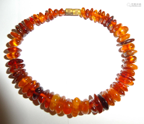 A Natural Amber Bracelat, 7