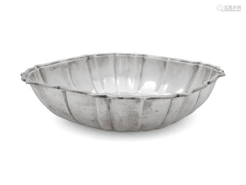 An American Silver Bowl Width 10 1/2 inches.