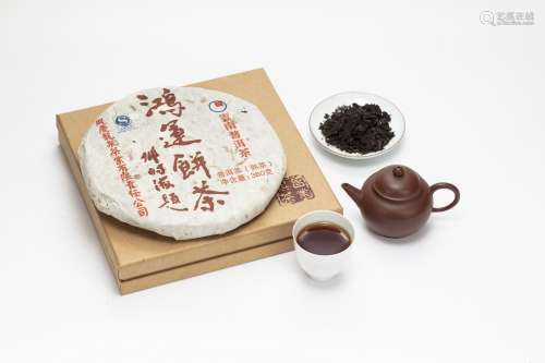 2008年 鸿运饼茶 1饼380g  熟普