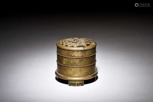 A SET OF GILT BRONZE CAST INCENSE BURNER WITH LID AND TOOLS