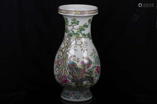 FAMILLE ROSE 'PHOENIX AND FLOWERS' VASE