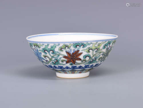 DOUCAI 'FLOWERS AND VINES' BOWL