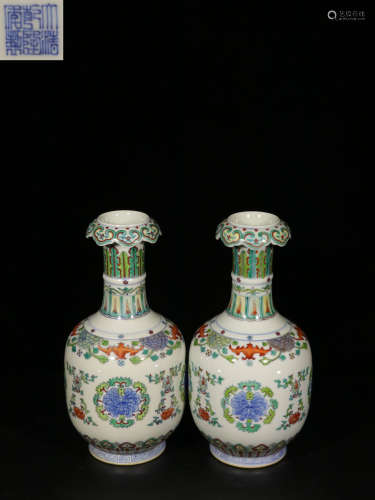 PAIR OF DOUCAI 'FLOWERS AND VINES' BOTTLE VASE