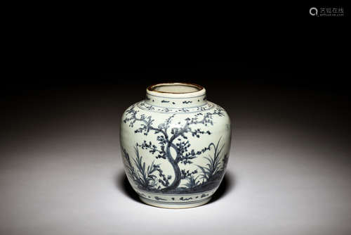 BLUE AND WHITE 'LANDSCAPE SCENERY' JAR