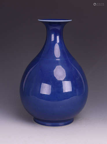 MONOCHROME BLUE GLAZED VASE, YUHUCHUN