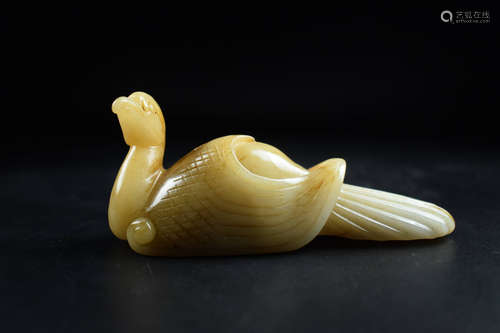 JADE CARVED 'BIRD' FIGURE