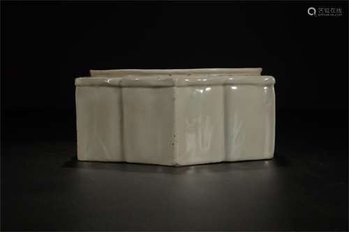 A Chinese Celadon Glazed Porcelain Brush Washer