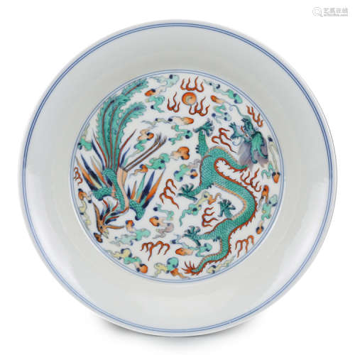 A Chinese Dou-Cai Glazed Porcelain Plate