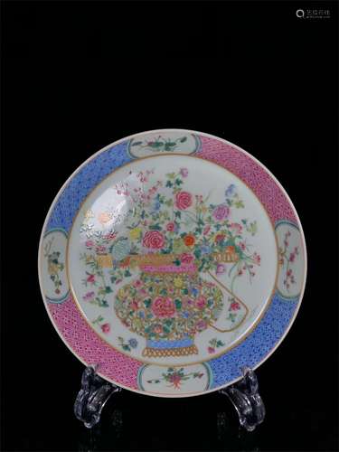 A Chinese Famille-Rose Porcelain Plate