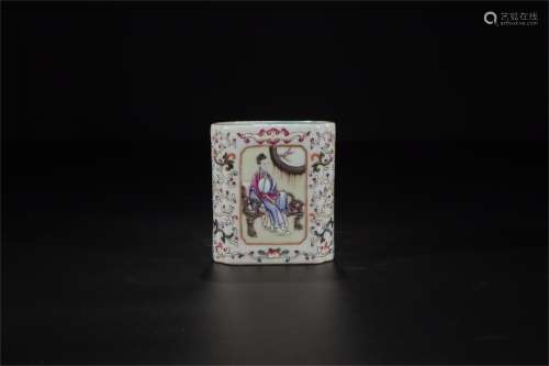 A Chinese Famille-Rose Porcelain Brush Pot