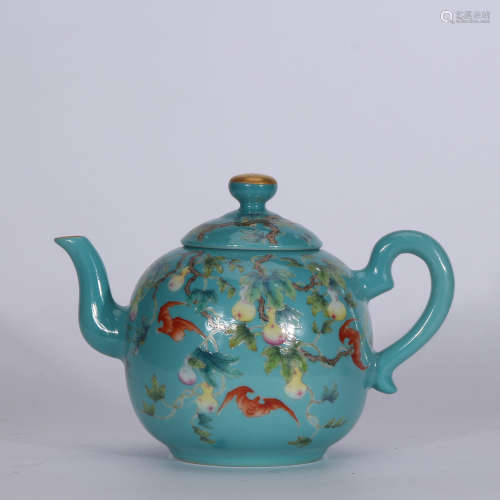 A Chinese Turquoise Ground Porcelain Ewer