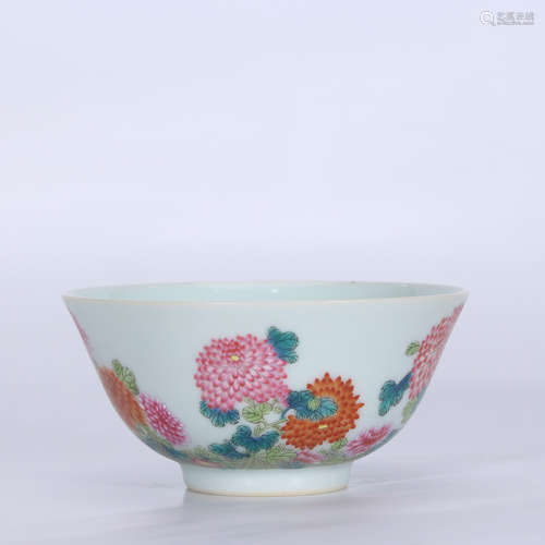 A Chinese Famille Rose Porcelain Bowl