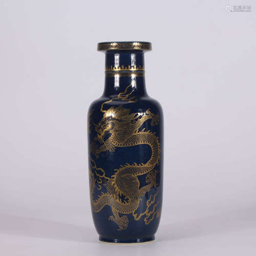 A Chinese Dragon Patterned Porcelain Vase