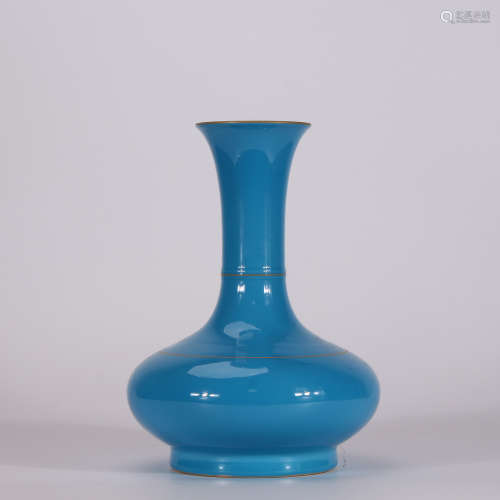 A Chinese Azure Glazed Porcelain Vase