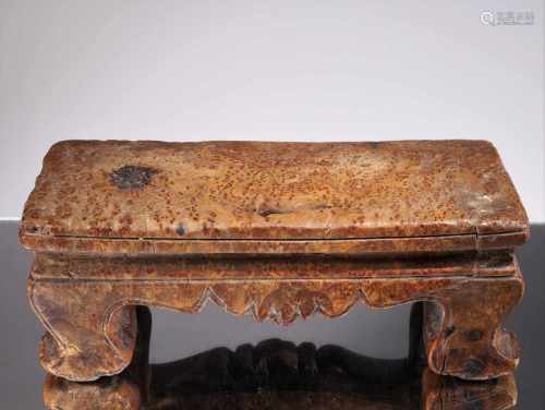 MEDITATION TABLERoot wood,Tibet , 18th centuryDimensions: Height 11 cm Wide 30 cmWeight: 1934 grams