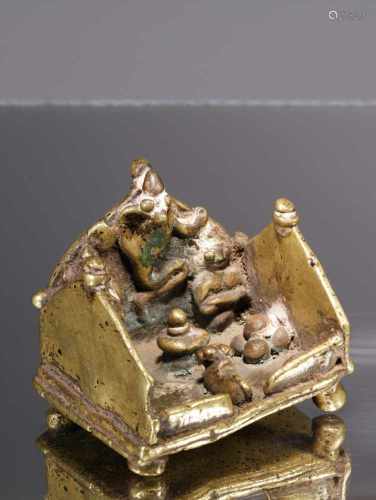 HINDU SHRINEBronzeIndia, 18th centuryDimensions: Height 5 cm , Wide 6 cm , Depth 5 cmWeight: 212