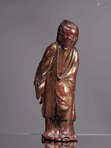 VIETNAMESE SCHOLARWood red and gold lacquered Vietnam , 18th century Dimensions: Height 32 cmWeight: