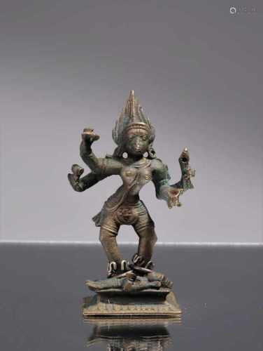 DURGABronzeIndia 18th centuryDimensions: Height 8,5 cmWeight 114 gramsSmall bronze of Hindu