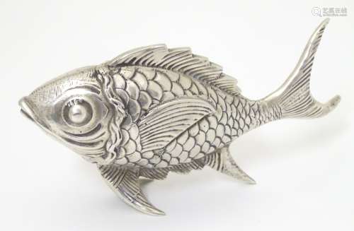 A novelty Spanish silver box formed as a fish, one fin formed the lid,