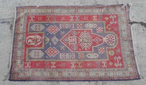 Carpet / rug : an old rug with Chequer board,