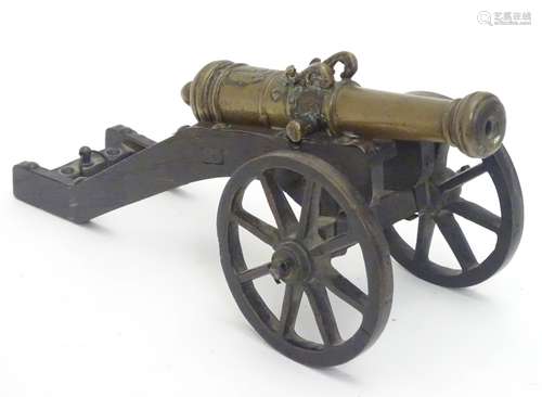 Militaria: a late 19thC German bronze desk field cannon,