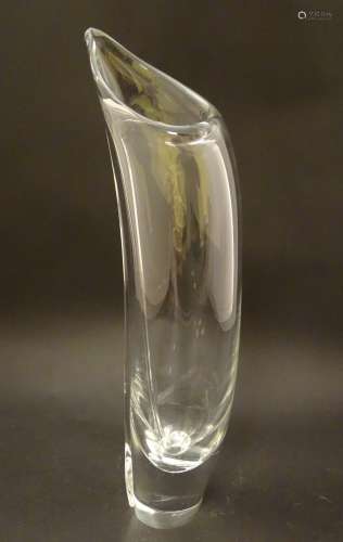 A Dartington clear glass vase of shaped form. Approx. 14 1/2