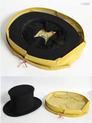 Hunting: A 20thC collapsible top hat, made by Austin Reed Ltd. Regent Street, London.