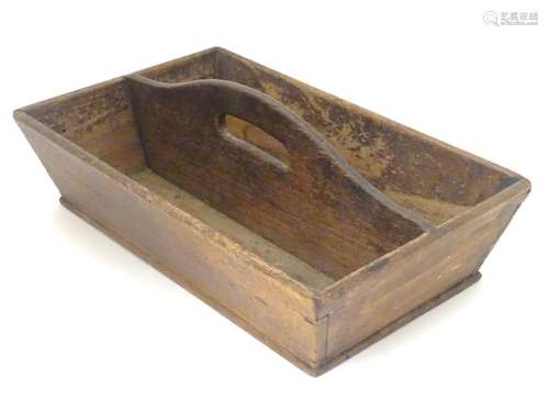 A 19thC a two sectional housekeepers tray / work tidy / cutlery tray with a central handle. Approx.