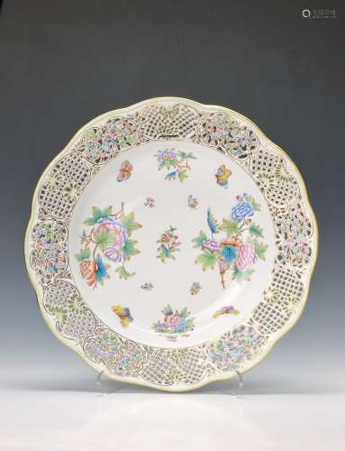 oversized deep wall plate/round platter