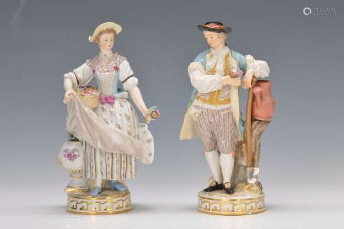 pair of figurines