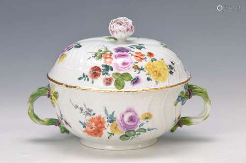 Small tureen