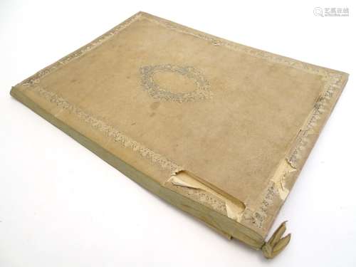 Book: An early 20thC French book entitled Reliques Emouvantes ou Curieuses de L'Histoire / Moving