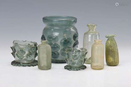 7 glass vessels