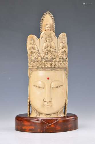 Large Buddha head