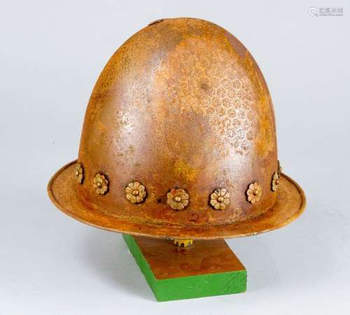 Pear helmet, steel with wide border, bronze rivete…