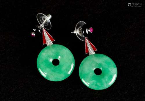 Onyx jade earrings, enamelled and rubies, 0.15 car…