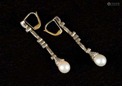 Gold platinum, diamond earrings around 1900, diamo…