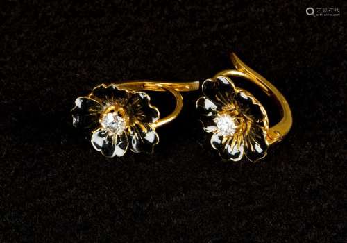 Diamond enamel flower earrings around 1880, black …