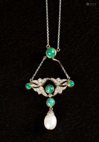 Emerald diamond pearl necklace around 1940 with 5 …