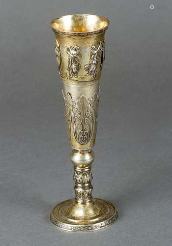 Classical silver baker, central column with round …