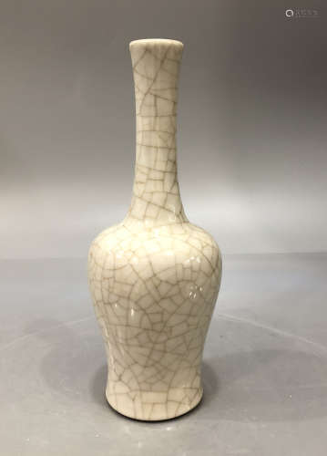 A Ge-type Vase Qianlong Period