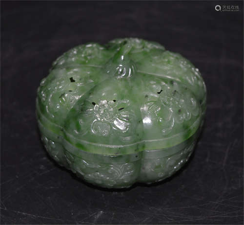 A Reticulated Jade Box Qing Dynasty