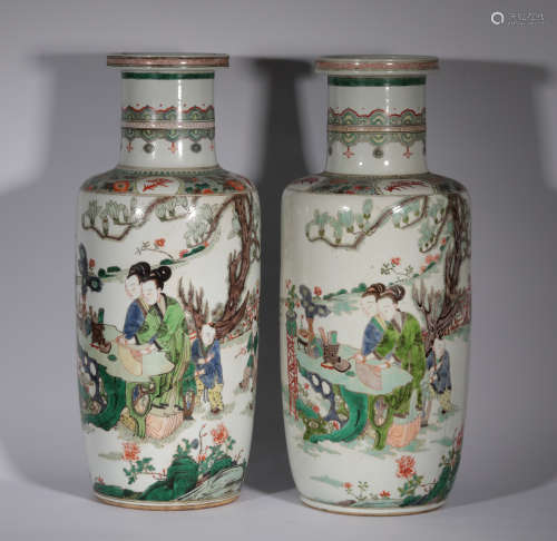 Pair Famille Verte Mallet Vases Kangxi Period