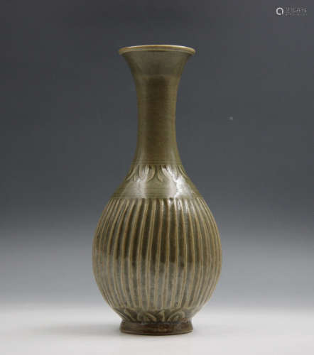 Chinese Song Dynasty Yaozhou Kiln Porcelain Bottle
